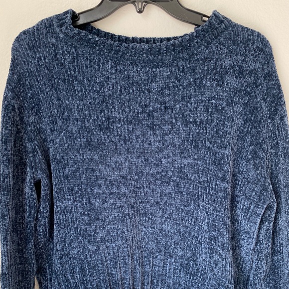 Aqua Chenille Long Sleeve Sweater - Picture 2 of 3